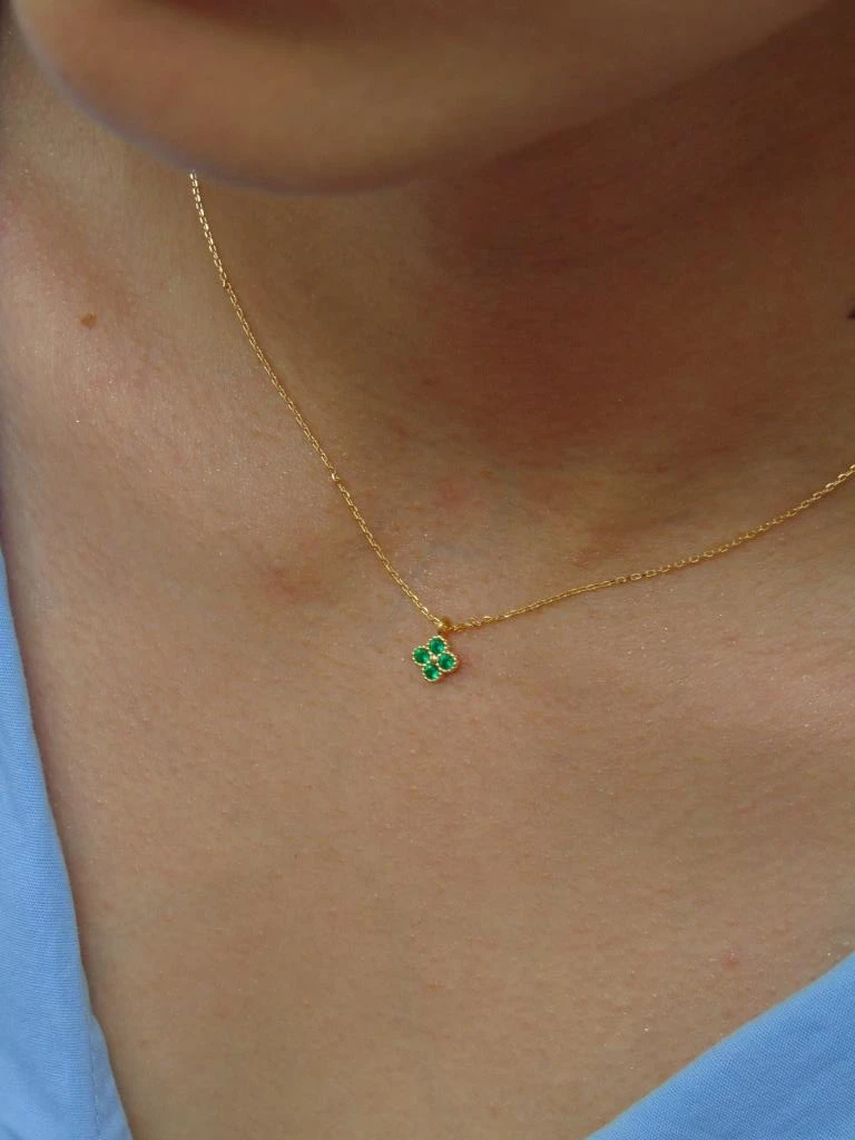CADENA ORO LAMINADO 18K DELGADA DIJE FLOR TREBOL VERDE 6MM |LARGO 45CM 
