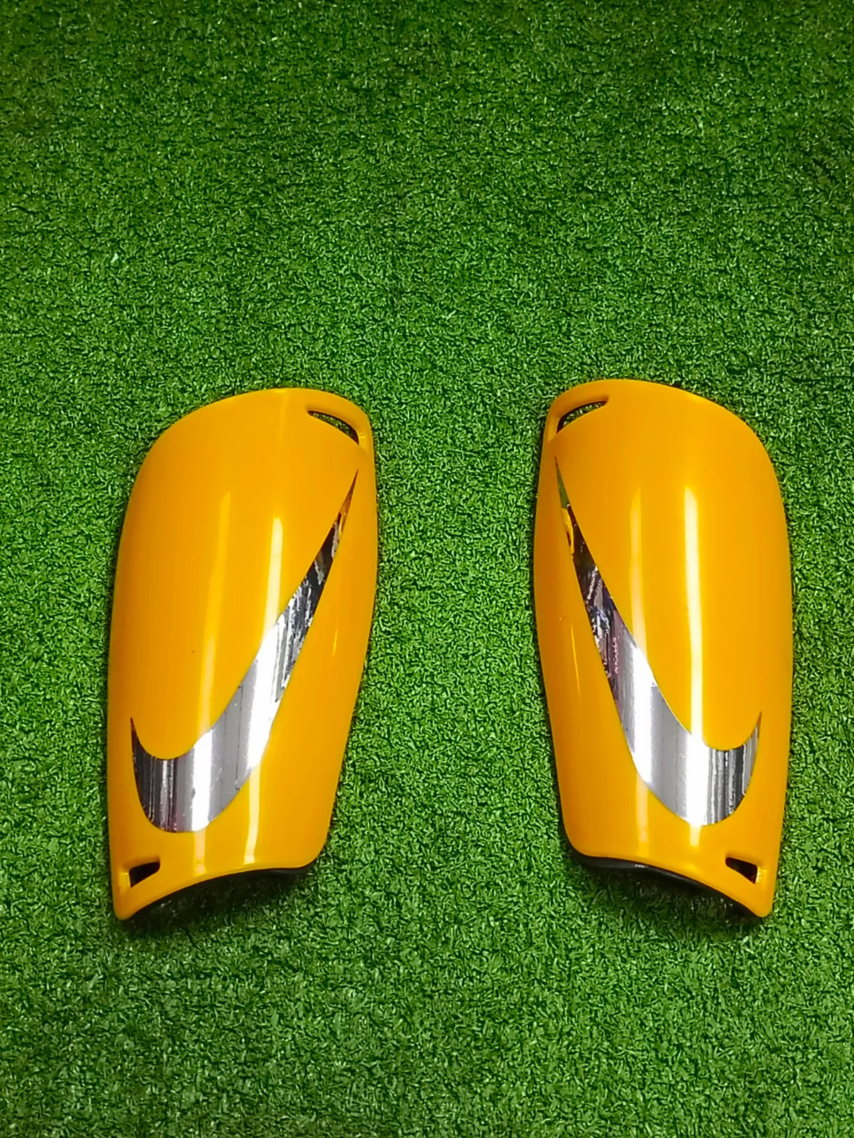CANILLLERAS NIKE  3