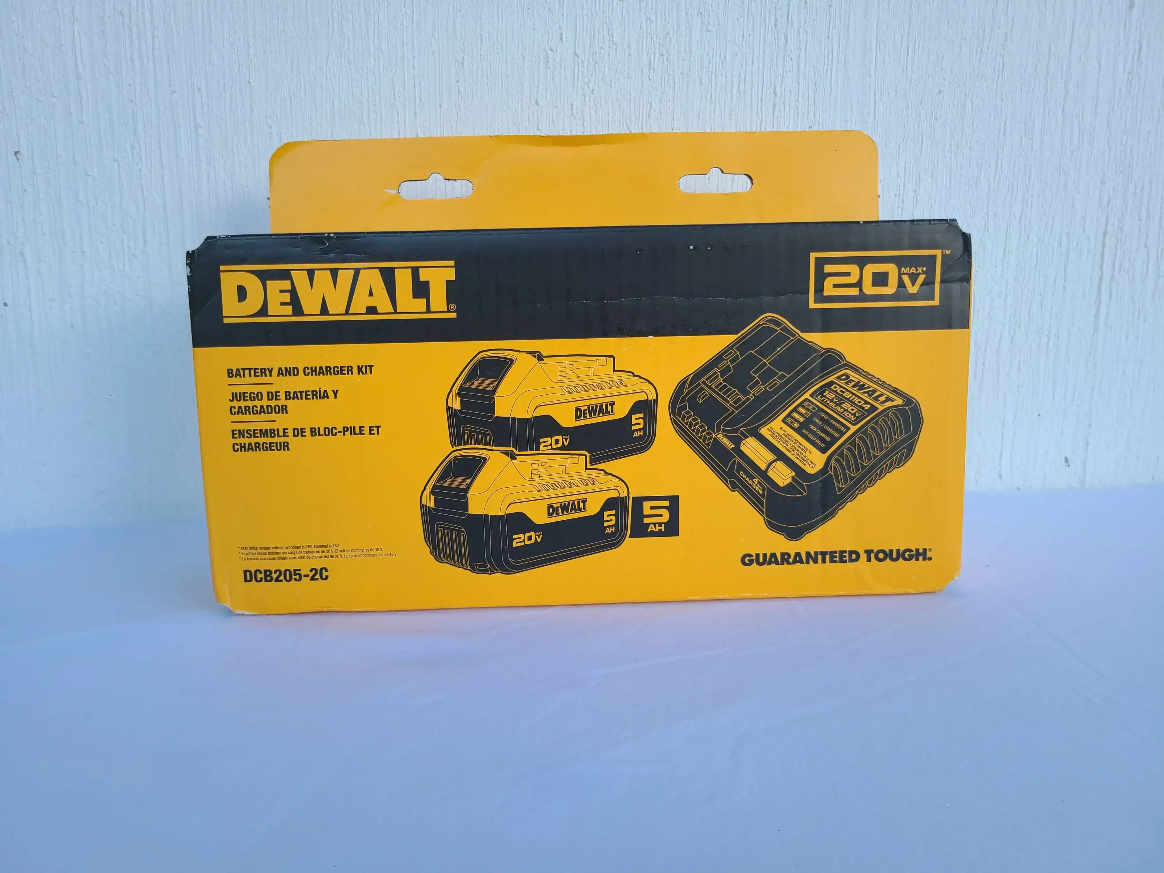 Dewalt Juego de Baterias y Cargador 