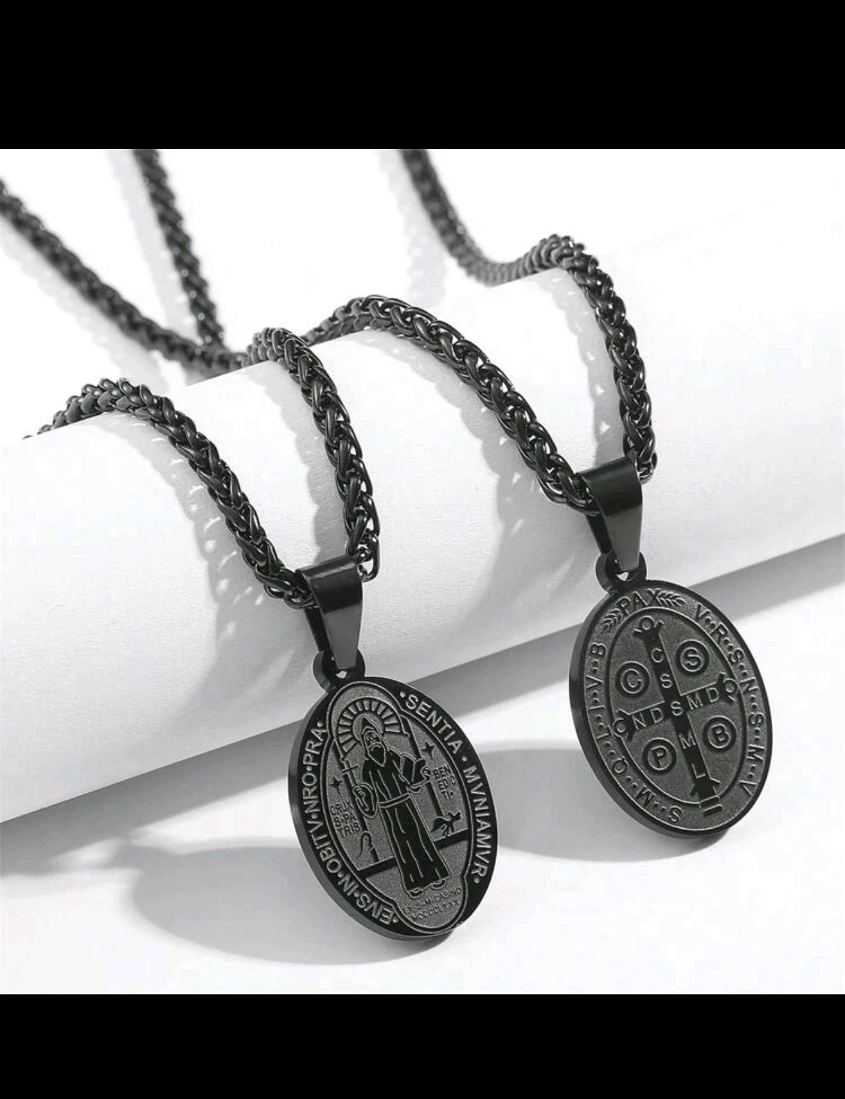 Collar colgante/ Medalla de San Benito  4