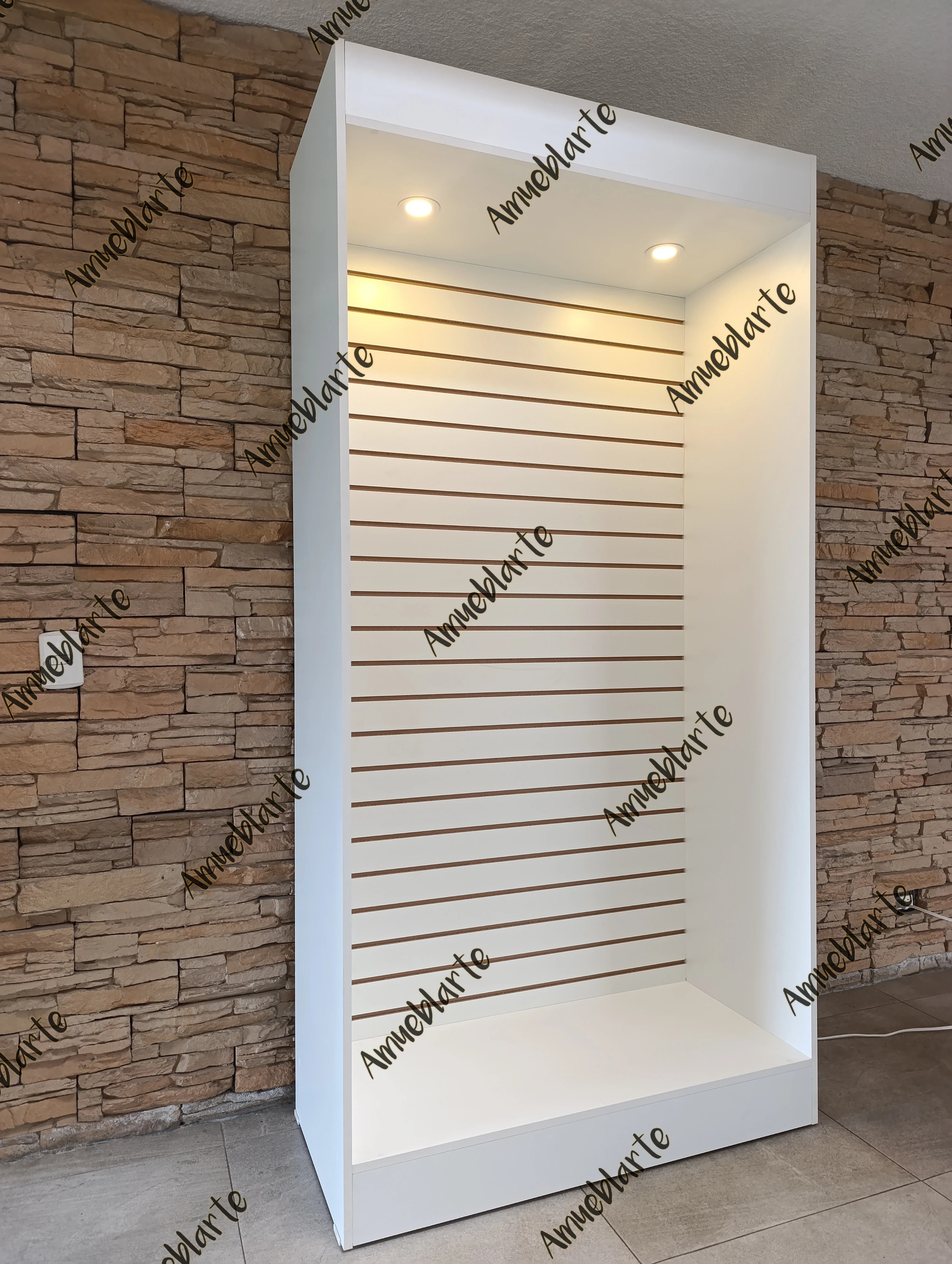  Mostrador panel ranurado XL 2