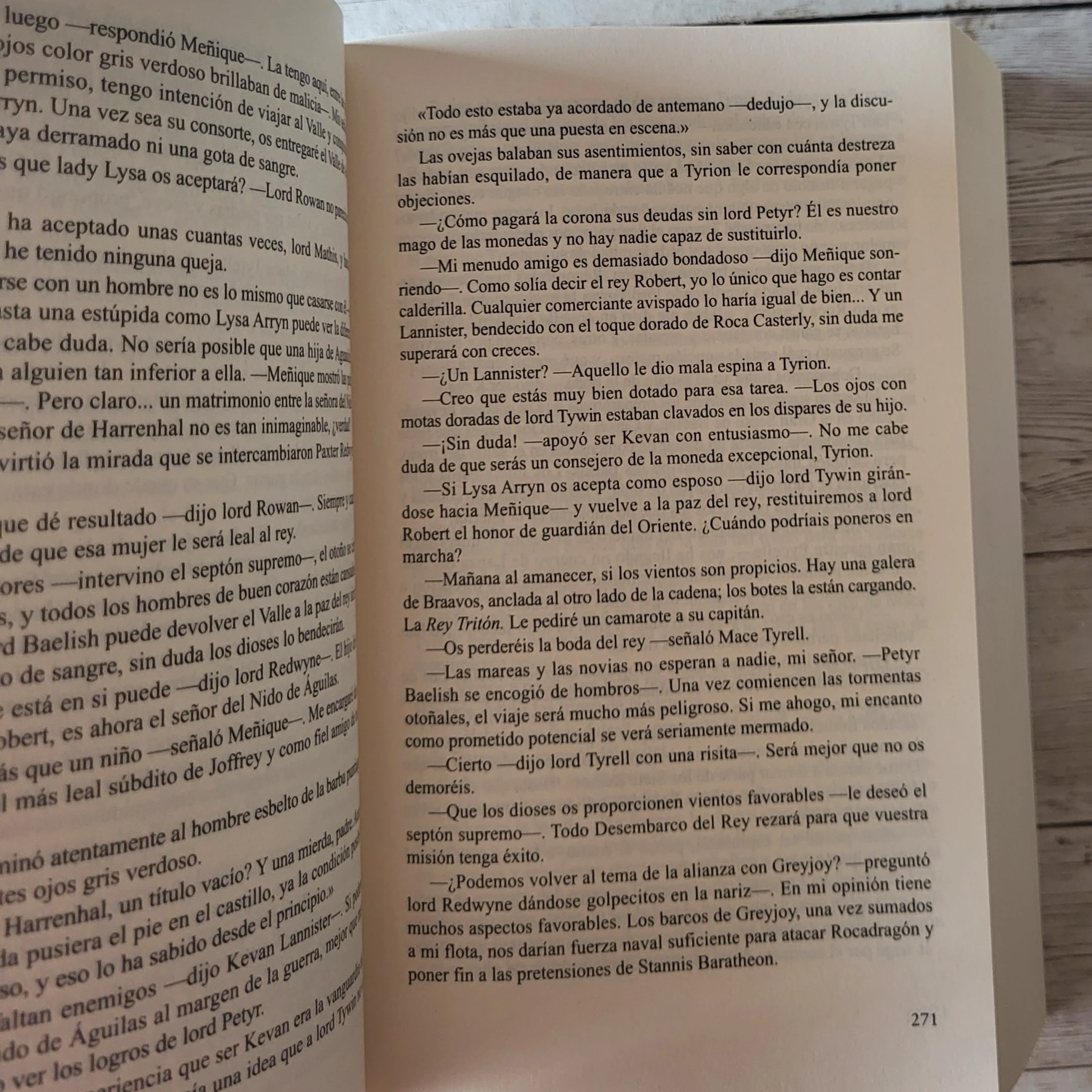 Tormenta de espadas /  George R.R. Martin / Fantasia 3