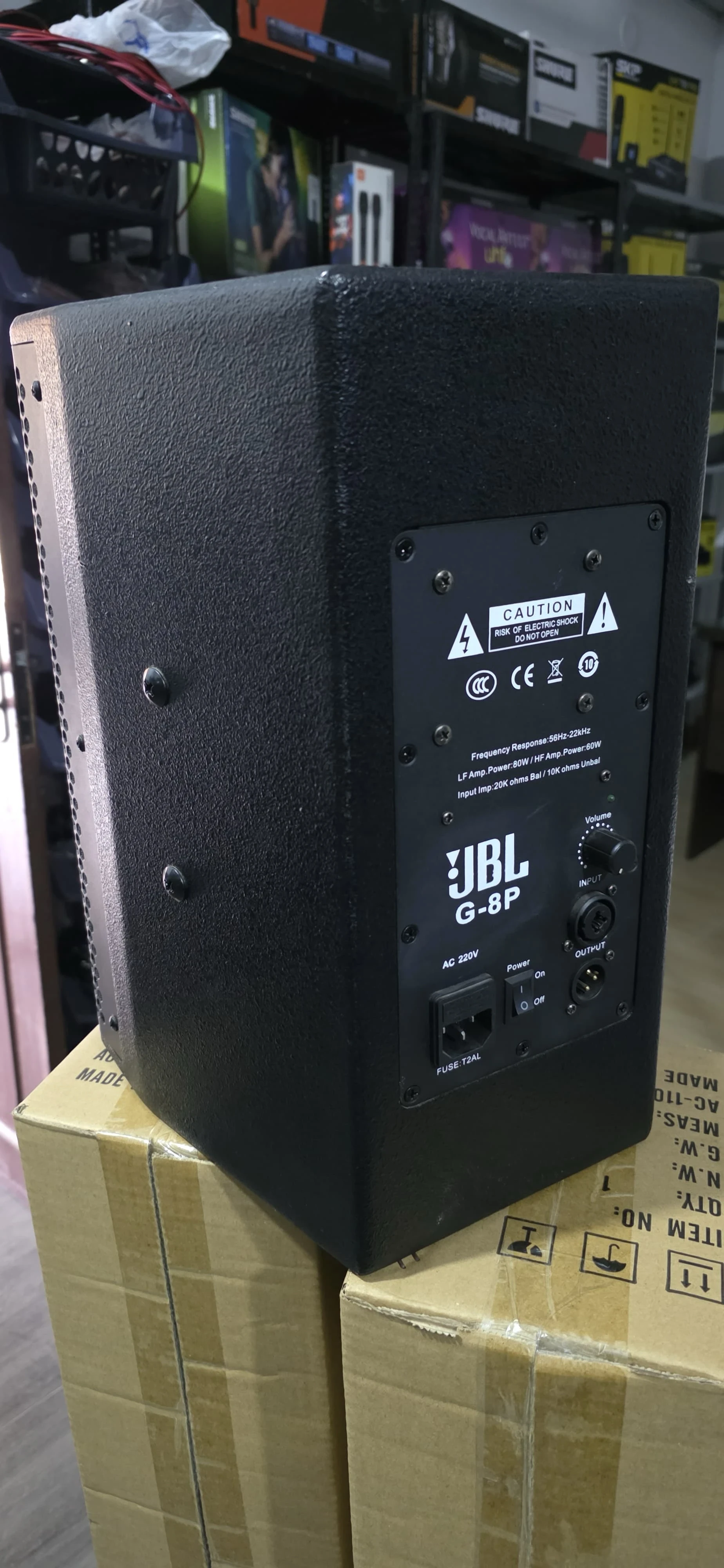 MONITORES JBL 8" 6