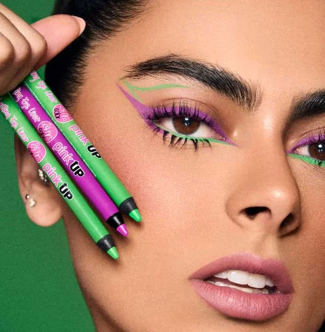 Eye liner pink up