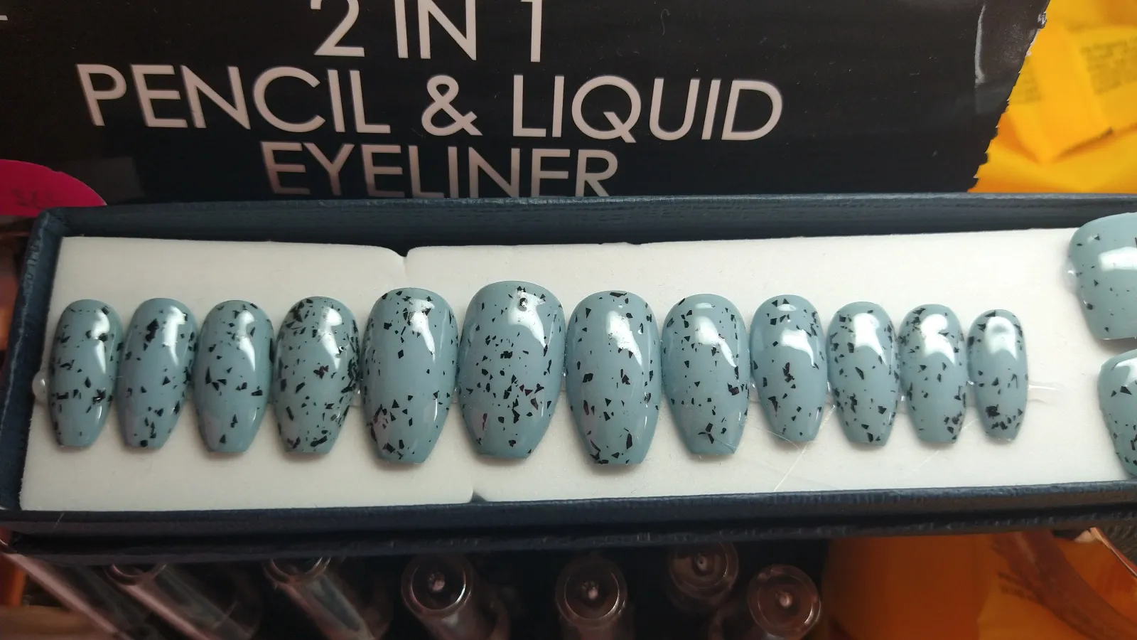 Uñas manos y pies azul 2