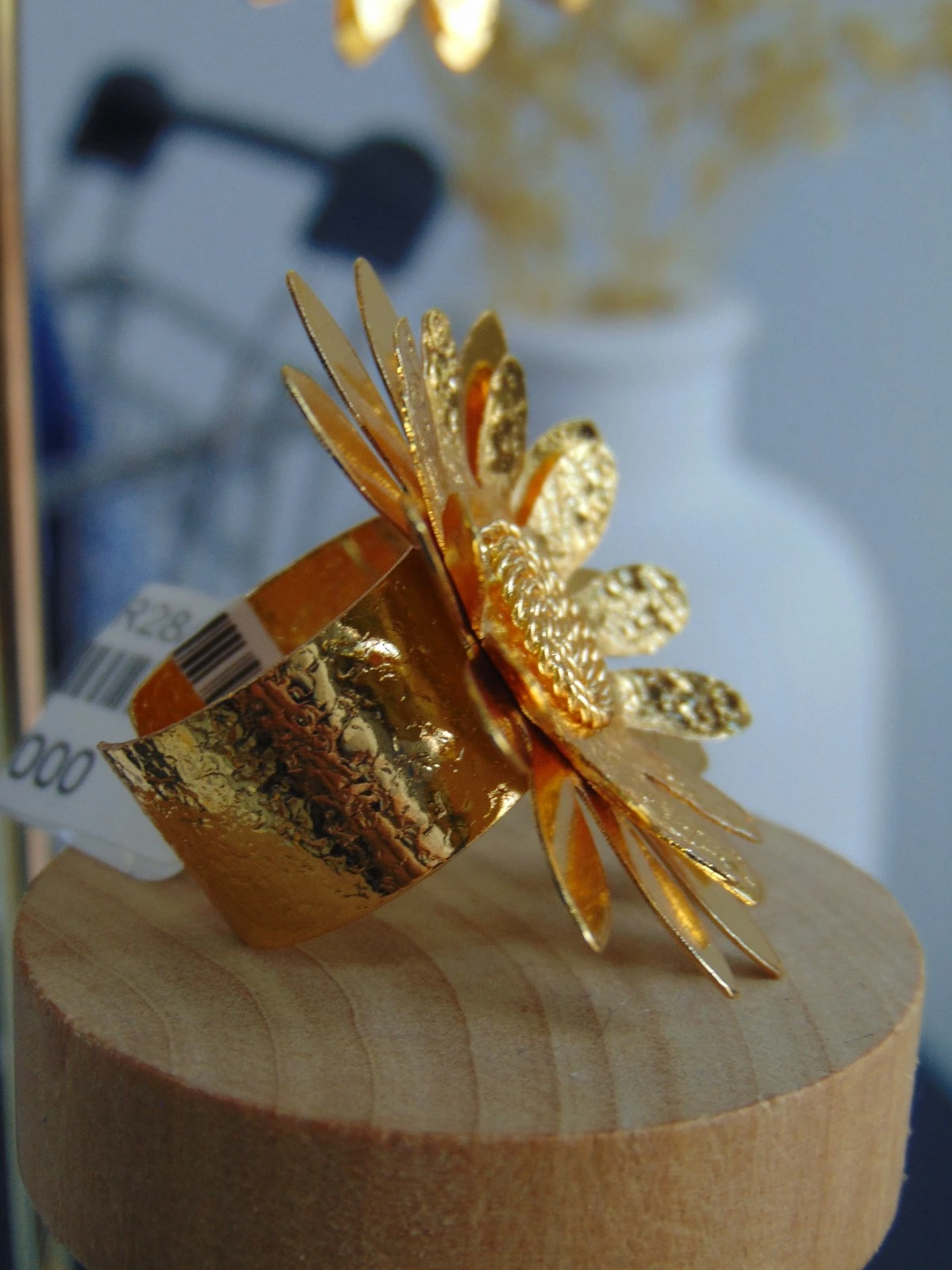 ANILLO BAÑO DE ORO 24K GRUESO GIRASOL TALLADO 2