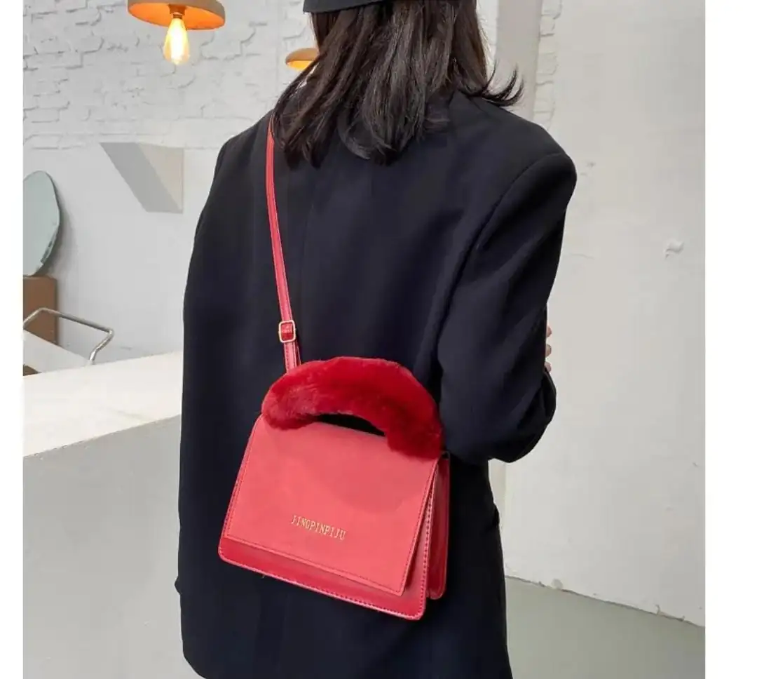 Cartera Apeluchada