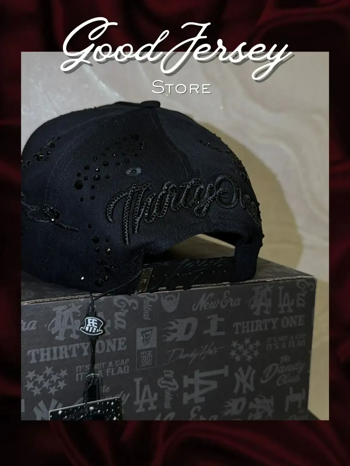 31 Hats Mago Total Black 3
