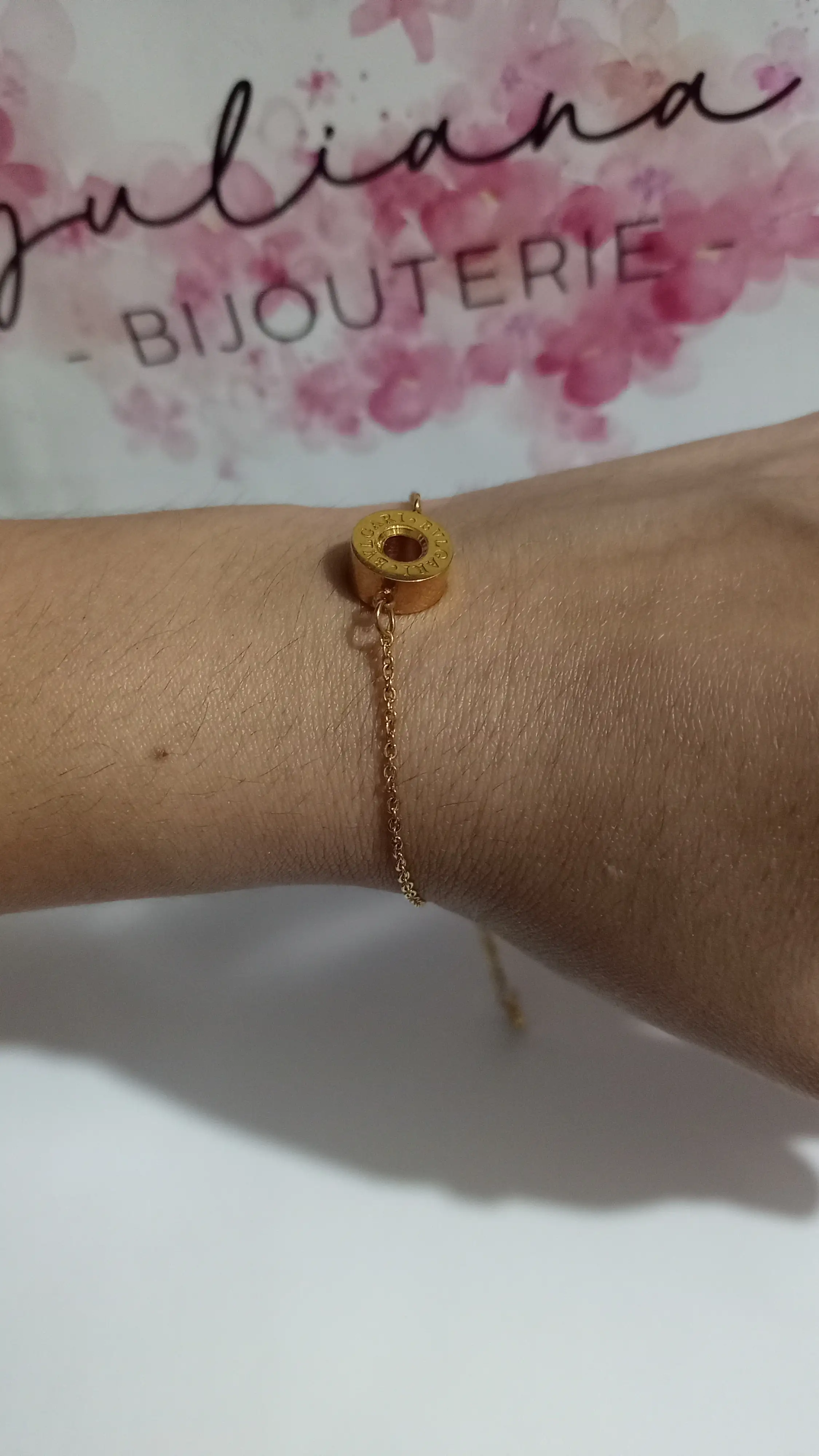 Pulsera de acero dorado 2