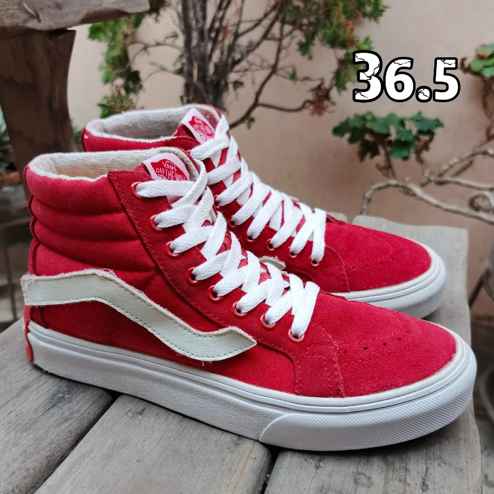 Vans 