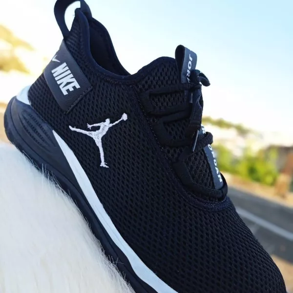 Nike 4