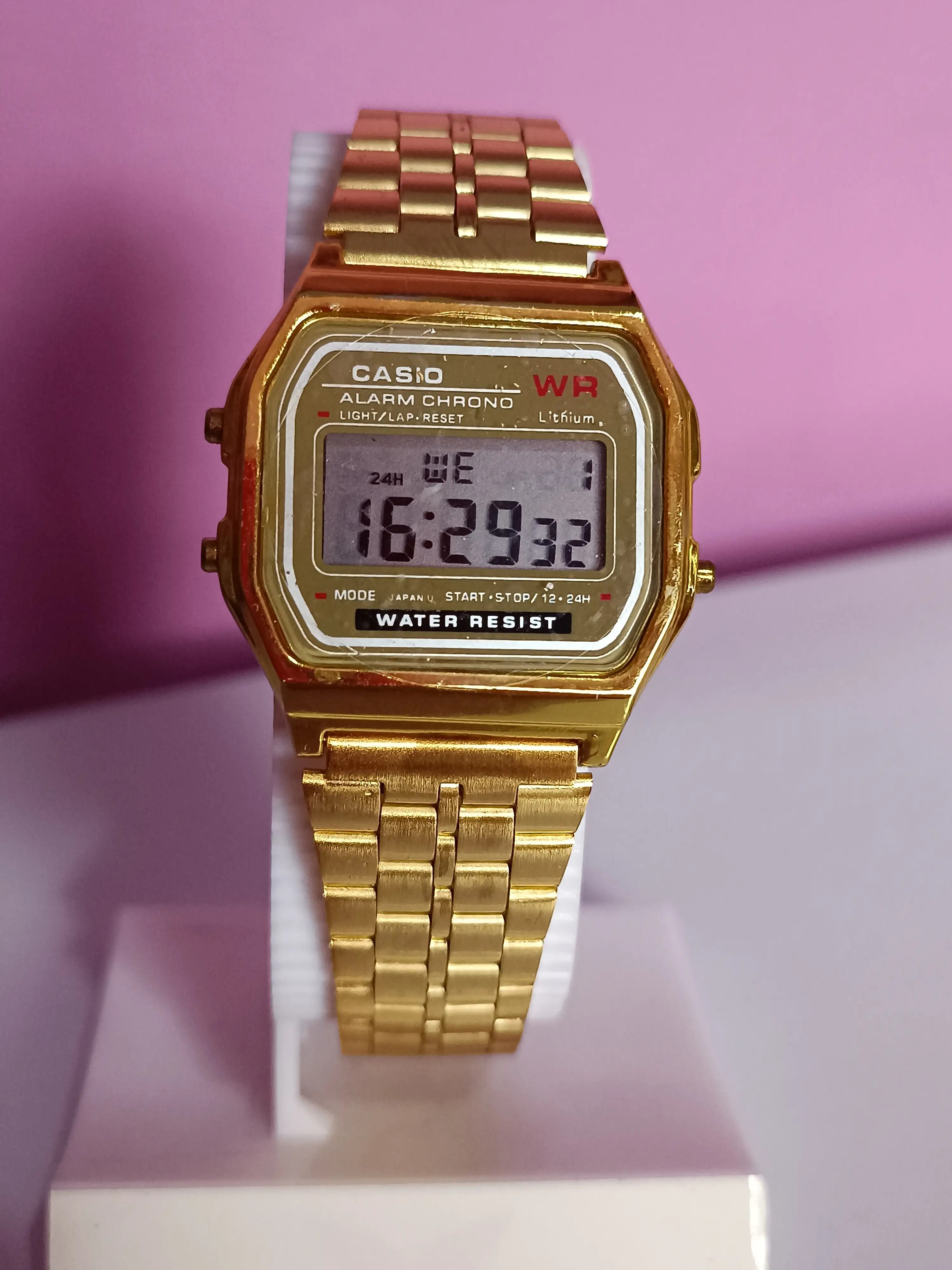 RELOJ DAMA DORADO DIGITAL 