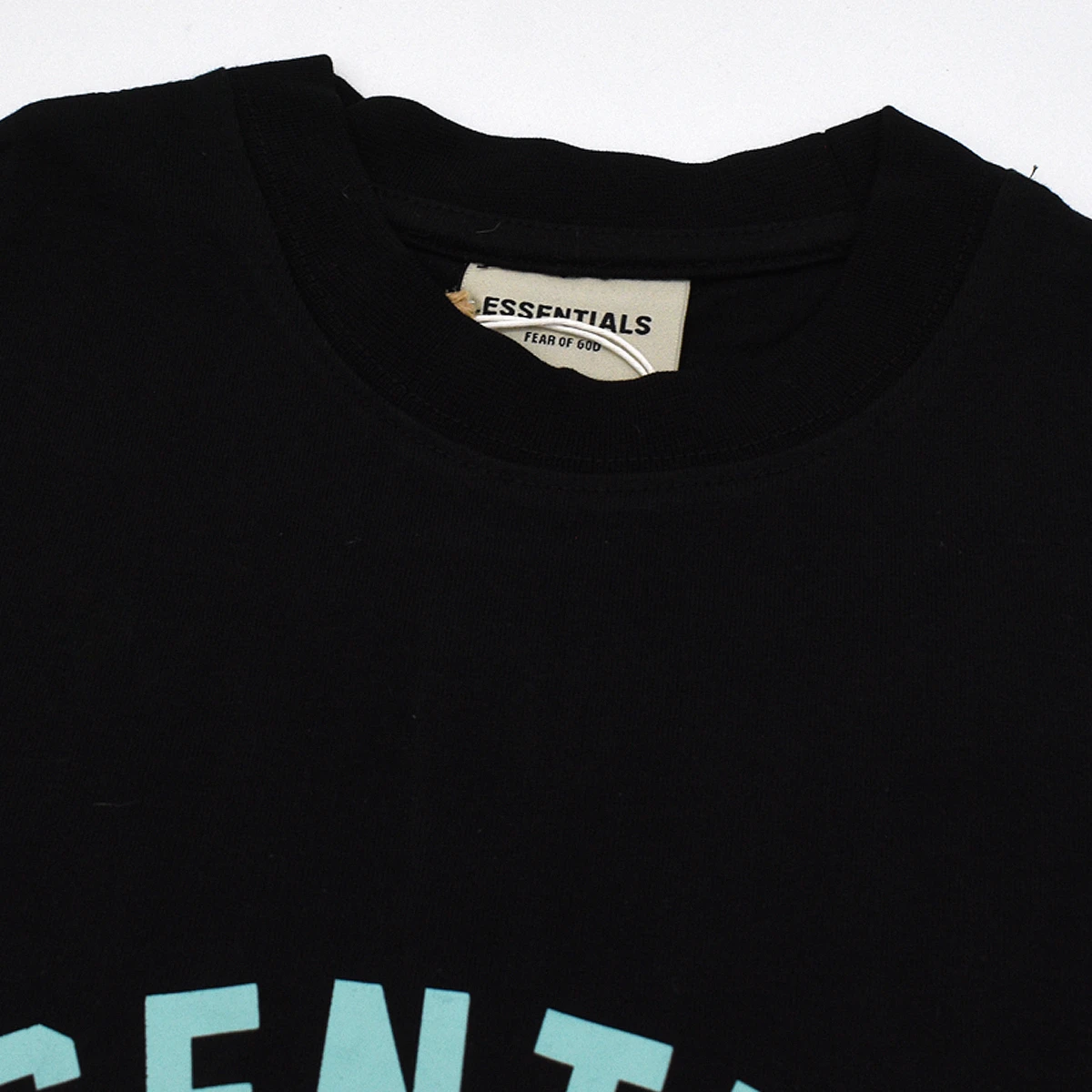 Playera ESSENTIAL 4