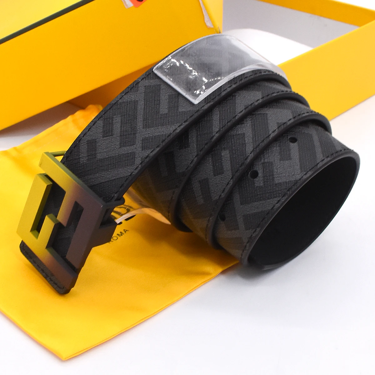 Cinturon Fendi