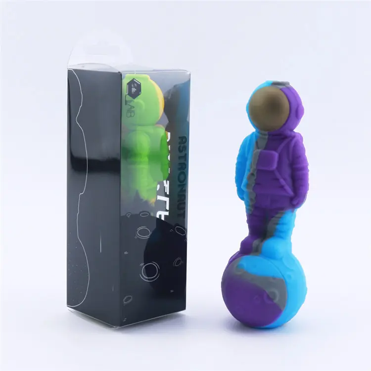 Astronaut  smoking pipe 4