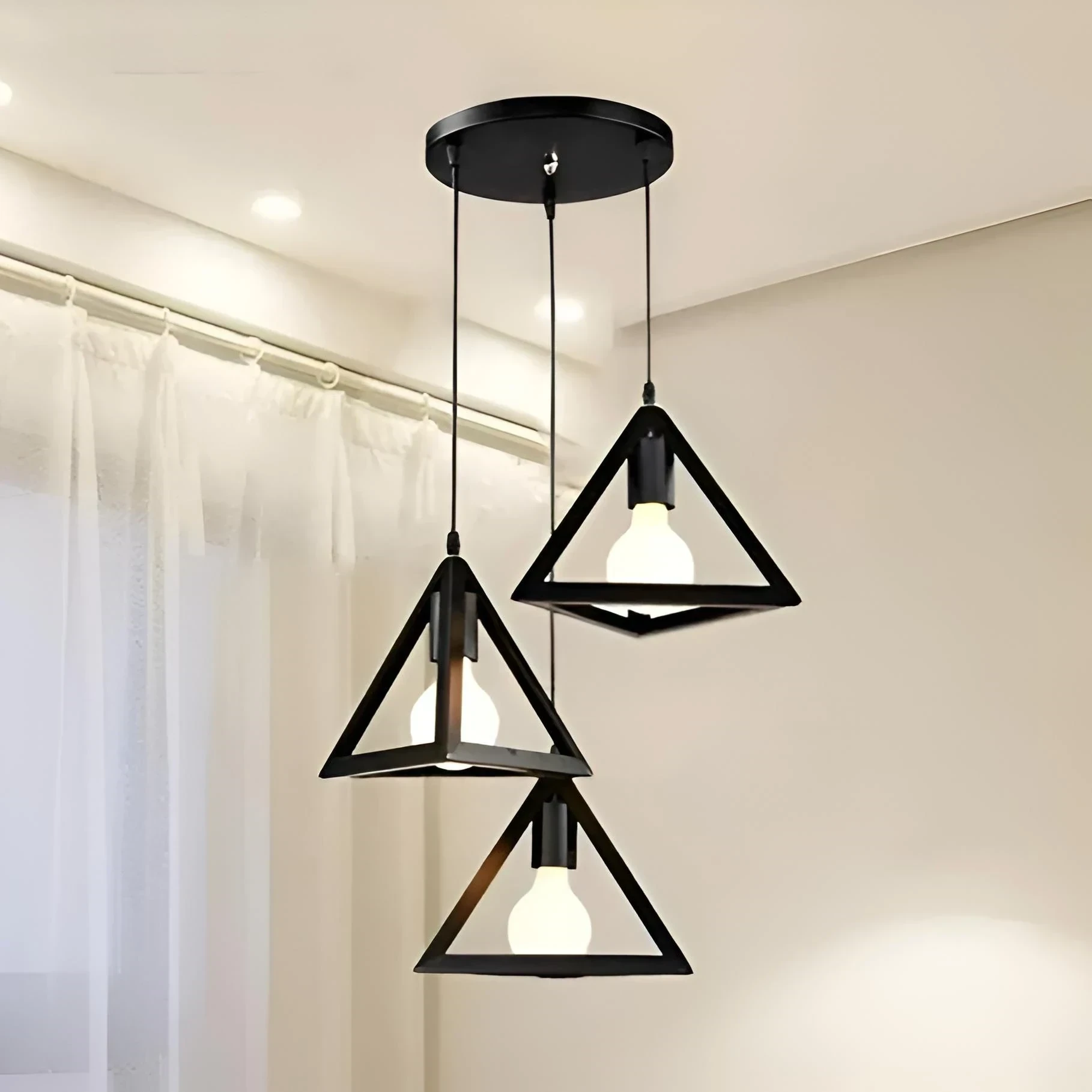 LAMPARA COLGANTE TRIANGULAR NEGRA 3L E27