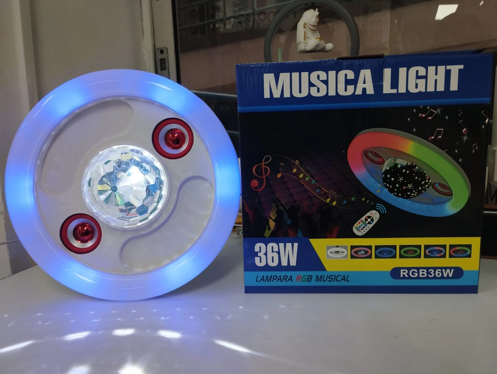 Lampara Bombillo luz led con parlante Bluethooth  3