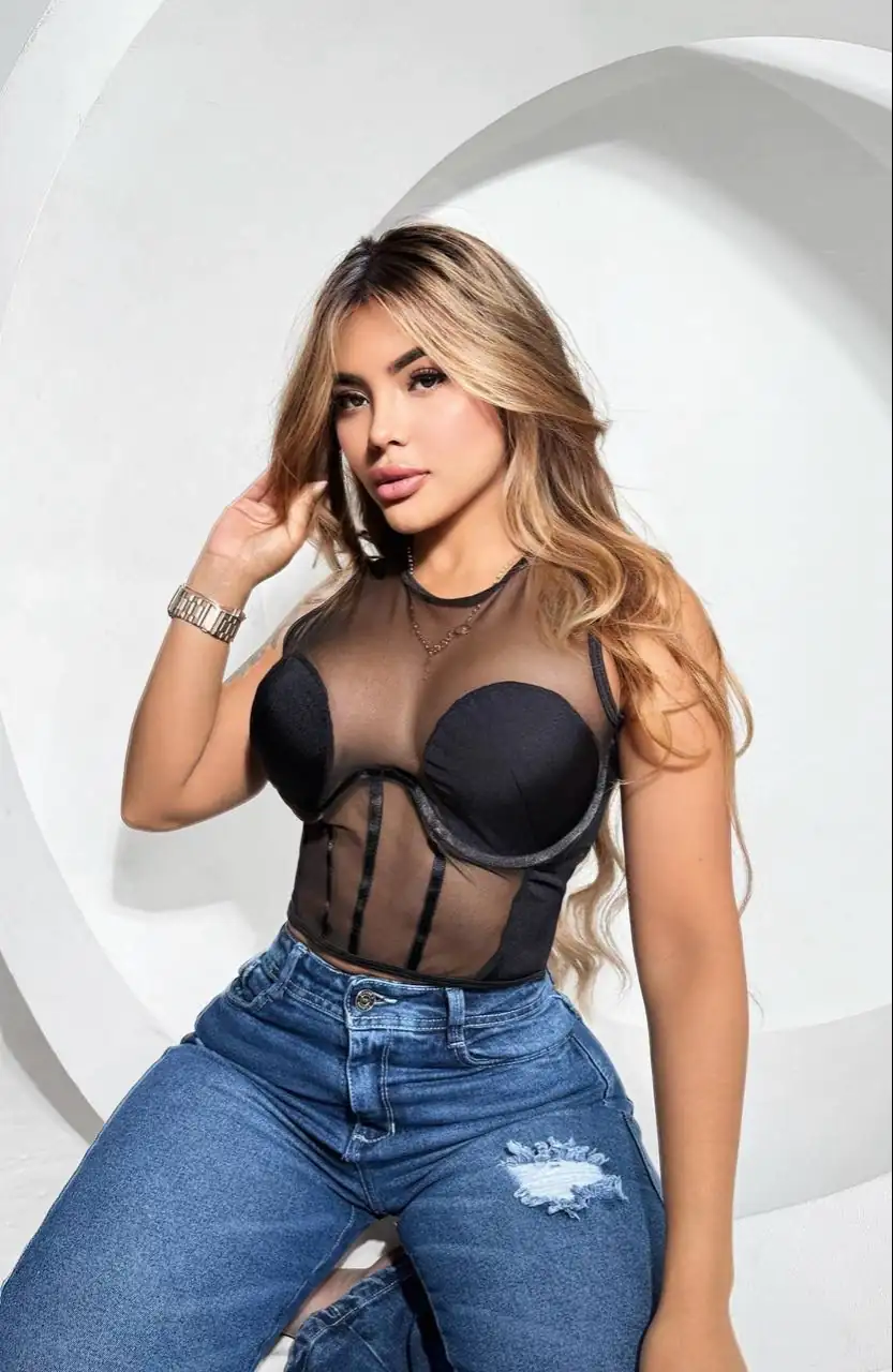 🥰🆕Nueva colección Croptop con varilla estilo W y copas 