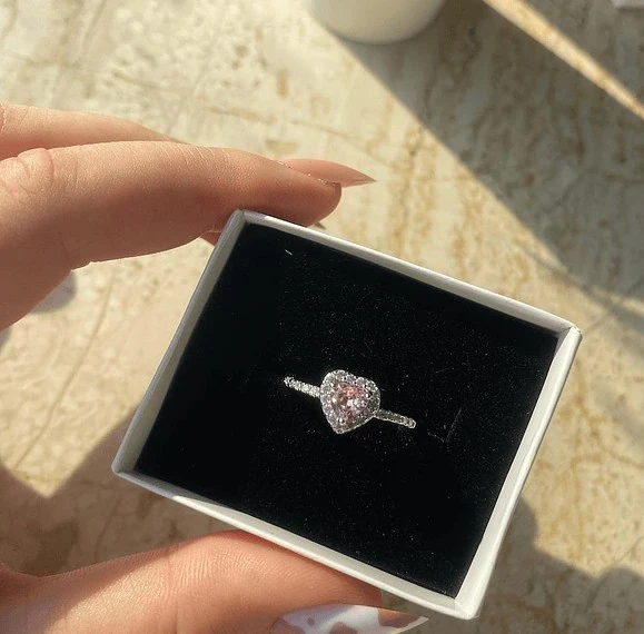 Anillo Relieve Corazón Rosa  3