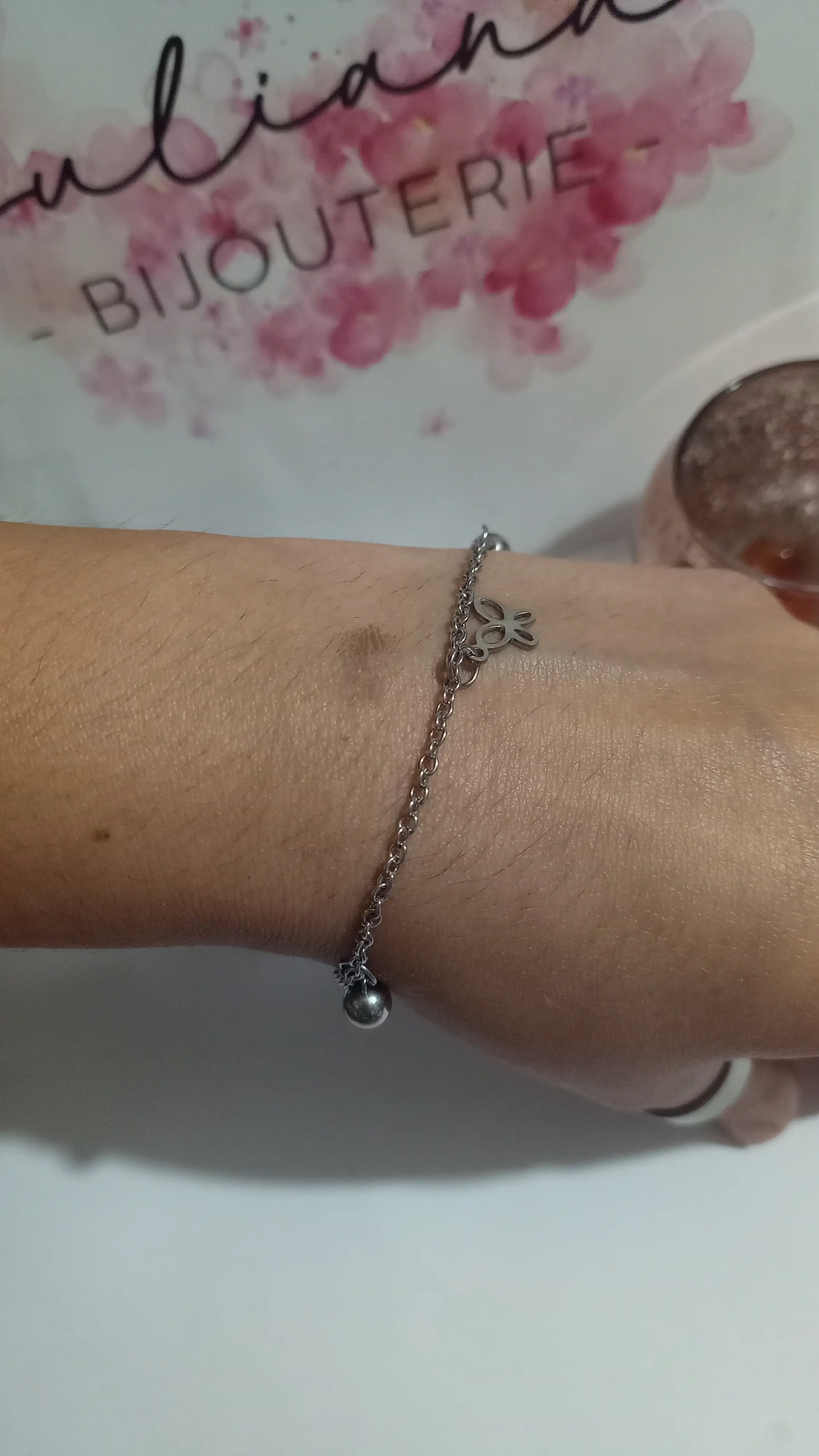 Pulseras con bolitas y mariposas🦋🦋 4