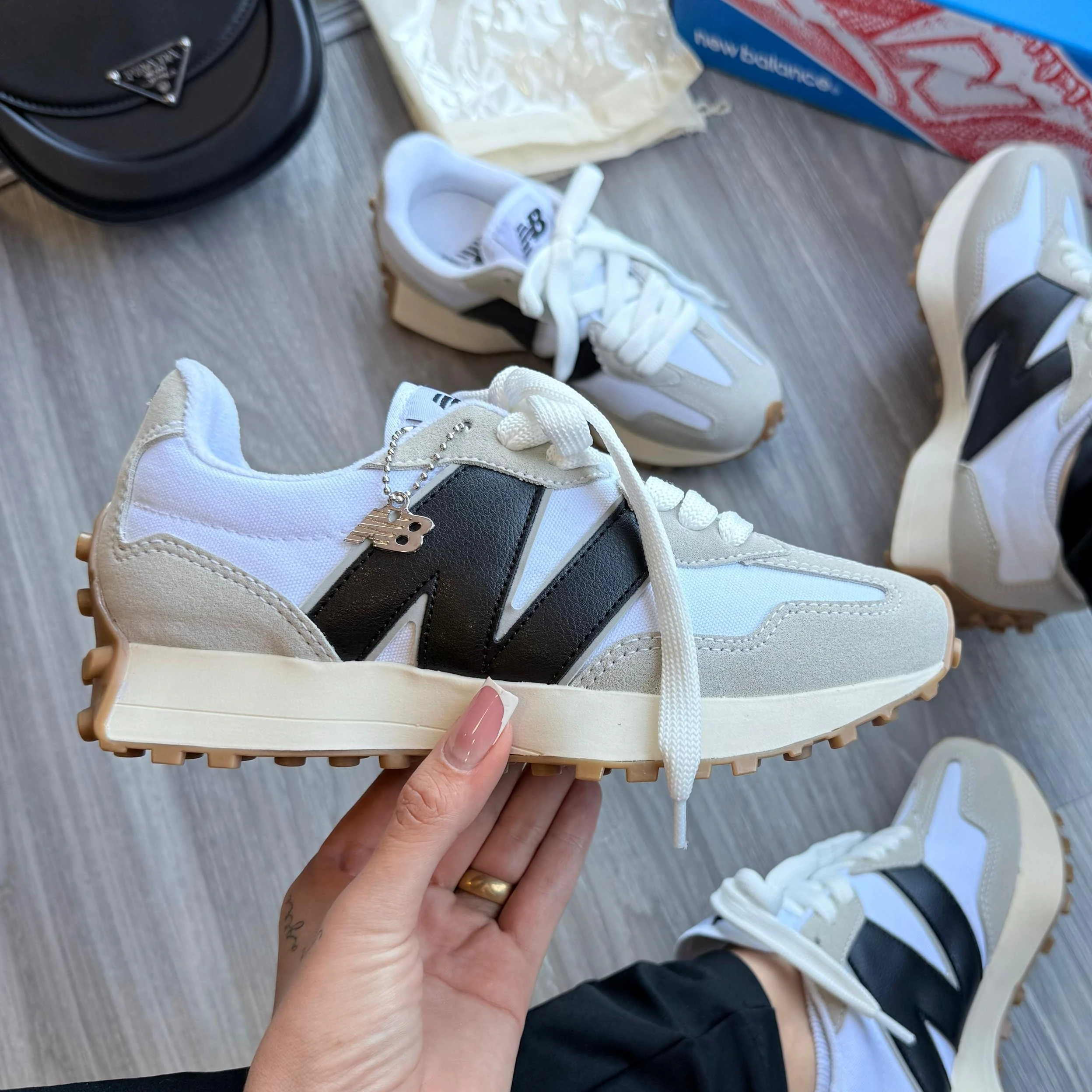 TÊNIS NEW BALANCE 327
