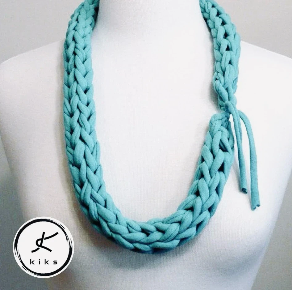 Collar de Trapillo Tejido