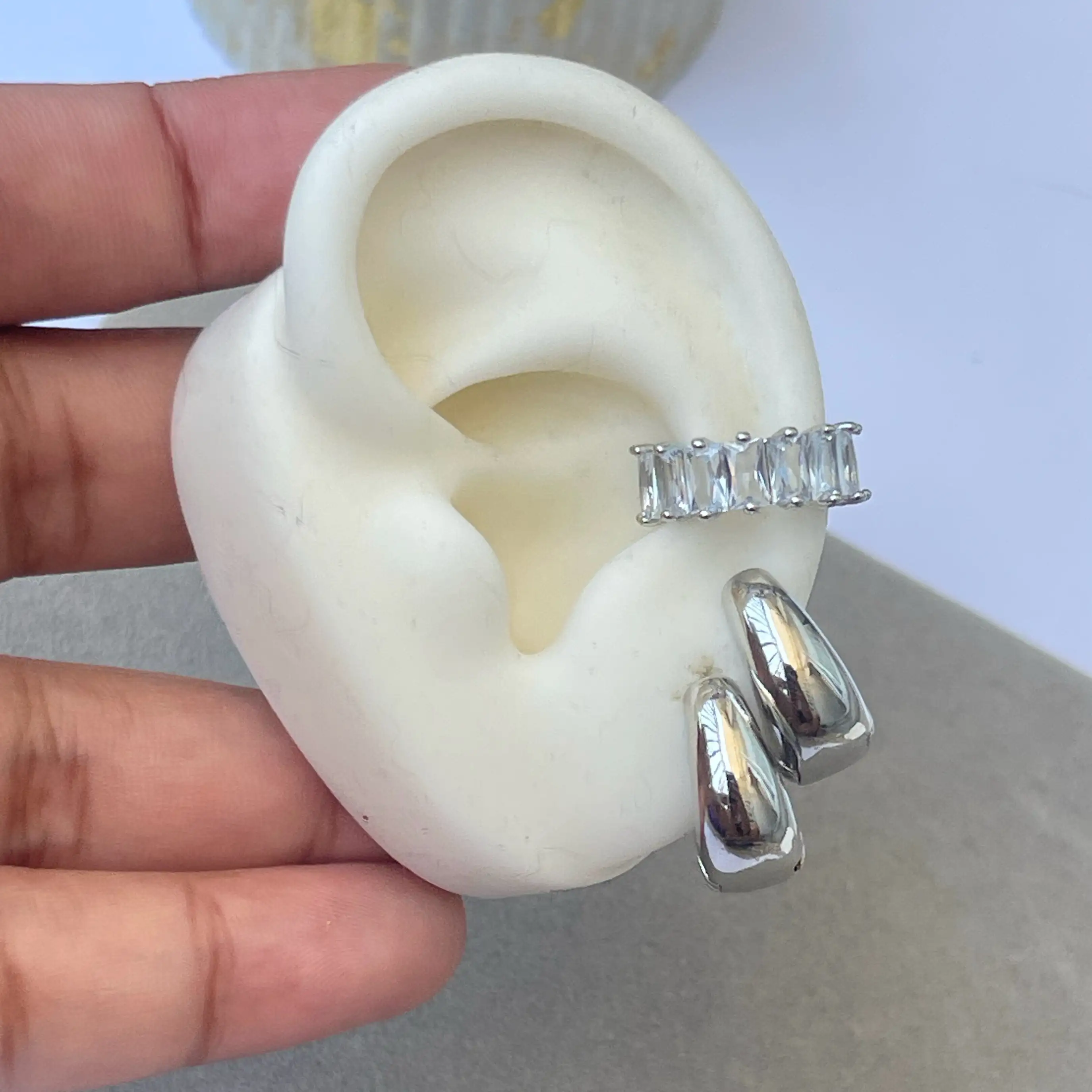 EARCUFF PIEDRAS PLATEADO