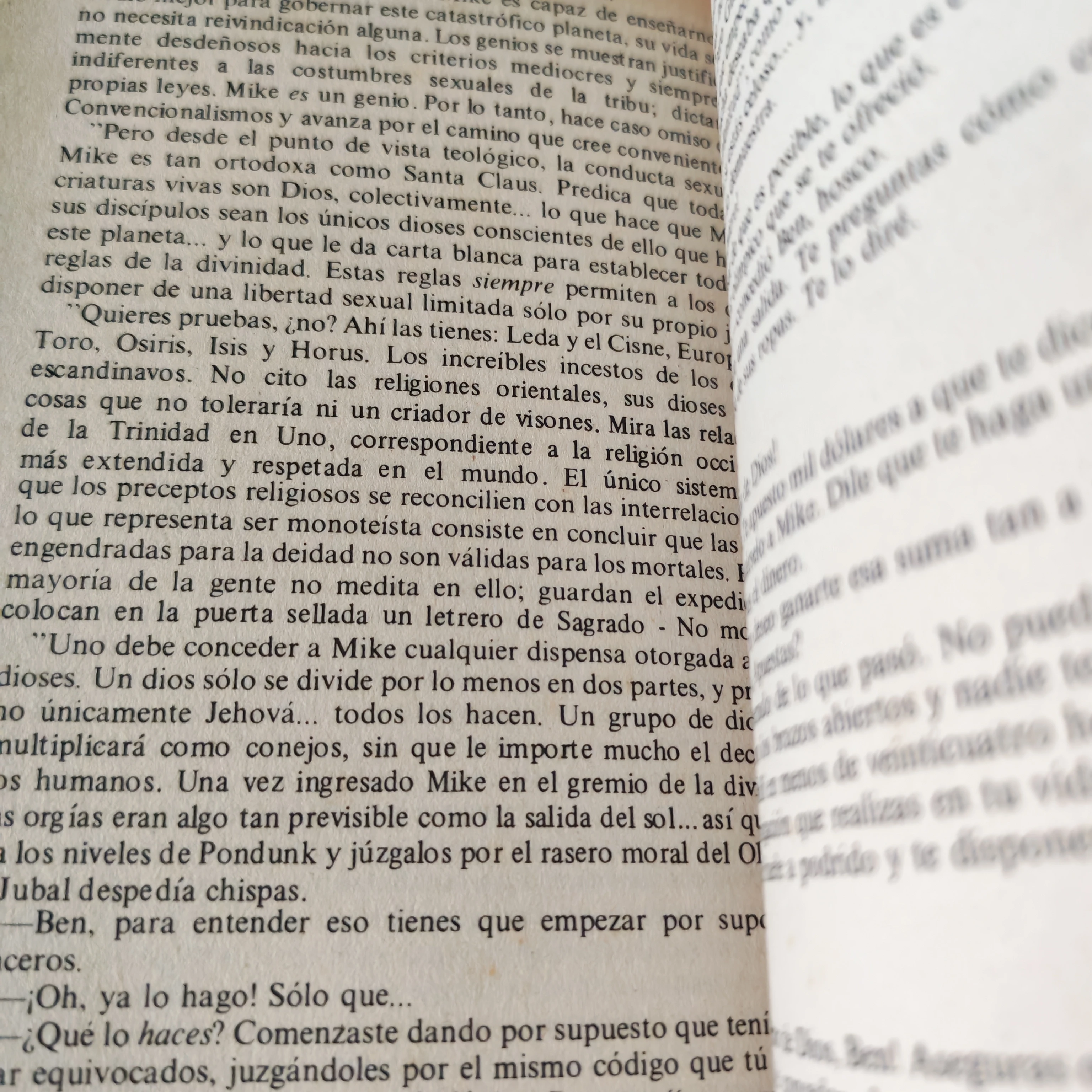 Forastero en tierra extraña II Robert A. Heinlein usado 3