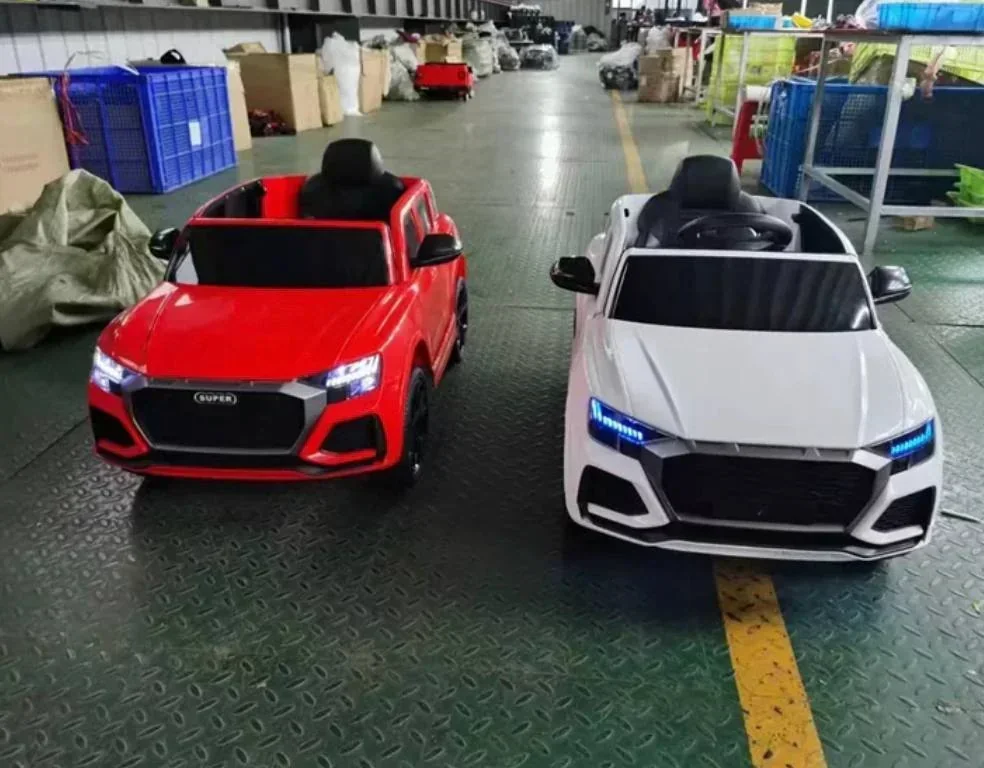CARRO MARCA AUDI LLANTAS EN GOMA 3