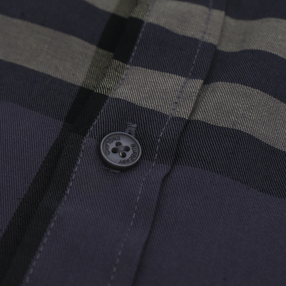 Camisa Burberry 3