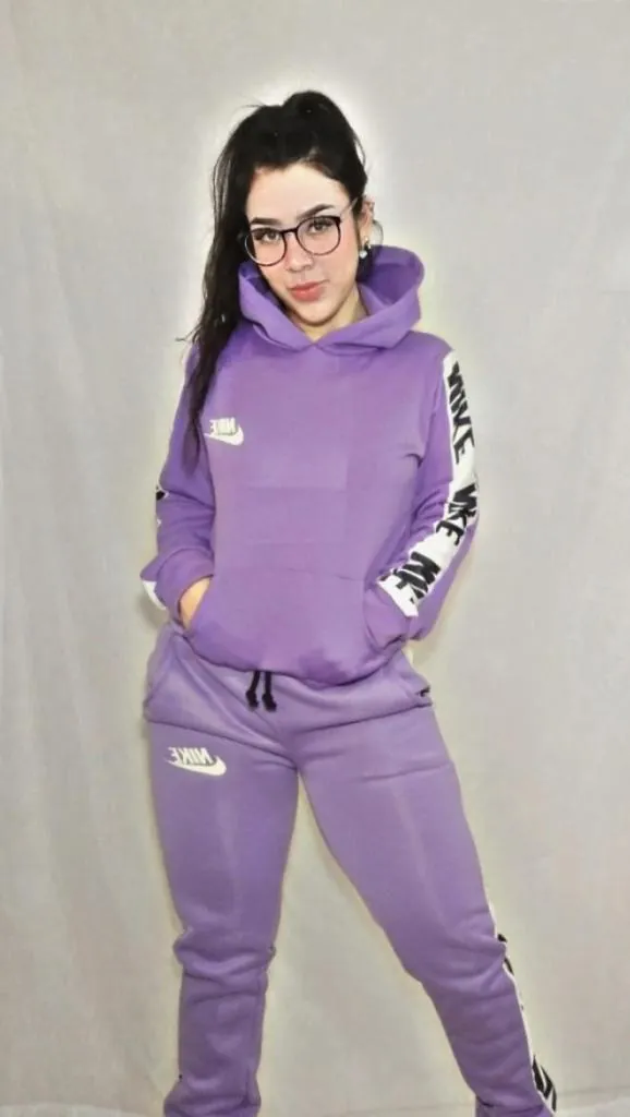 Conjunto nike linea lateral  2