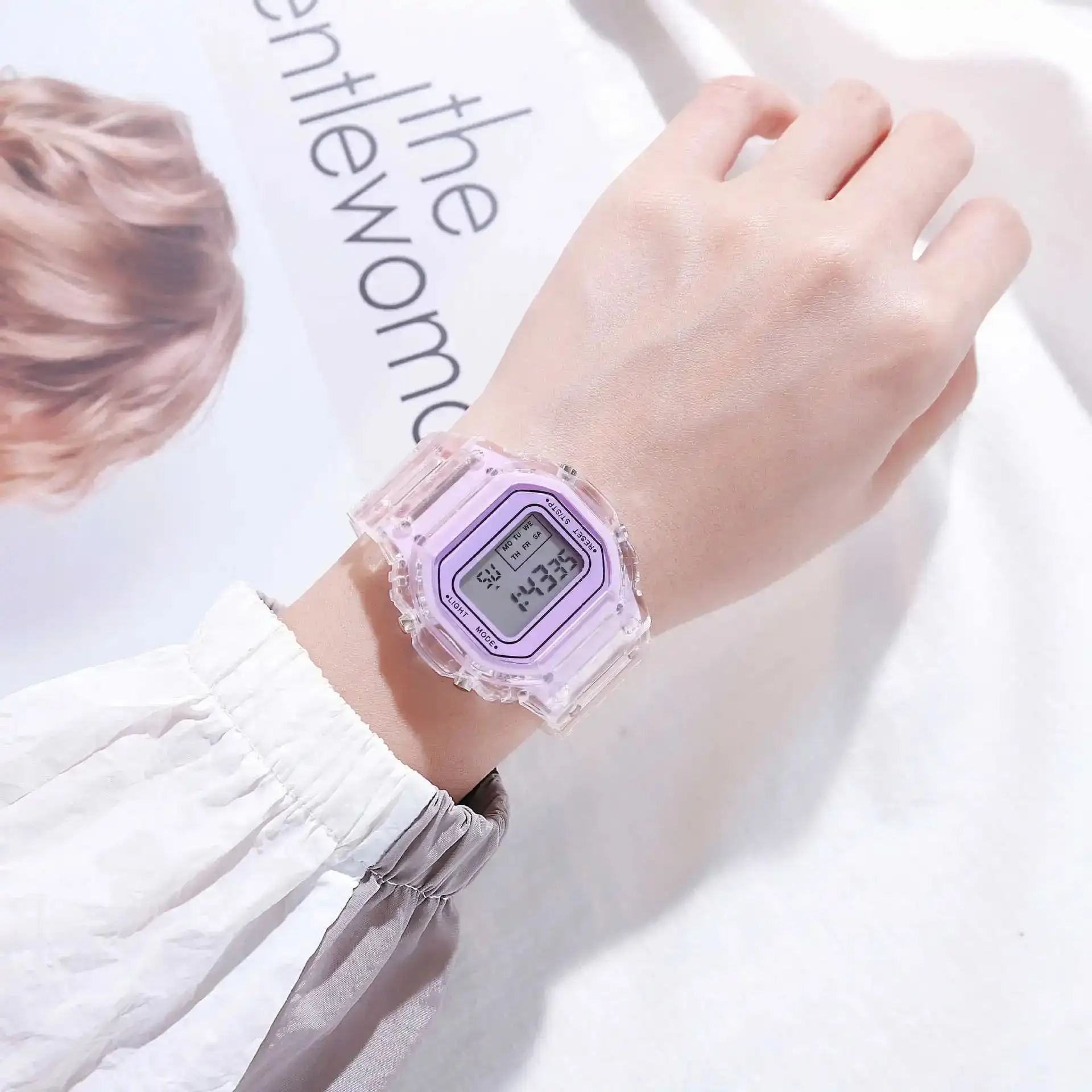 Reloj Deportivo Digital Cuadrado Transparente Lila