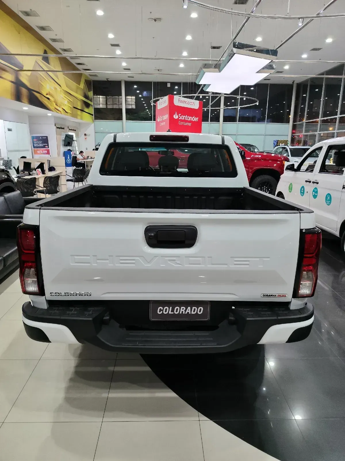 CHEVROLET COLORADO WT 3