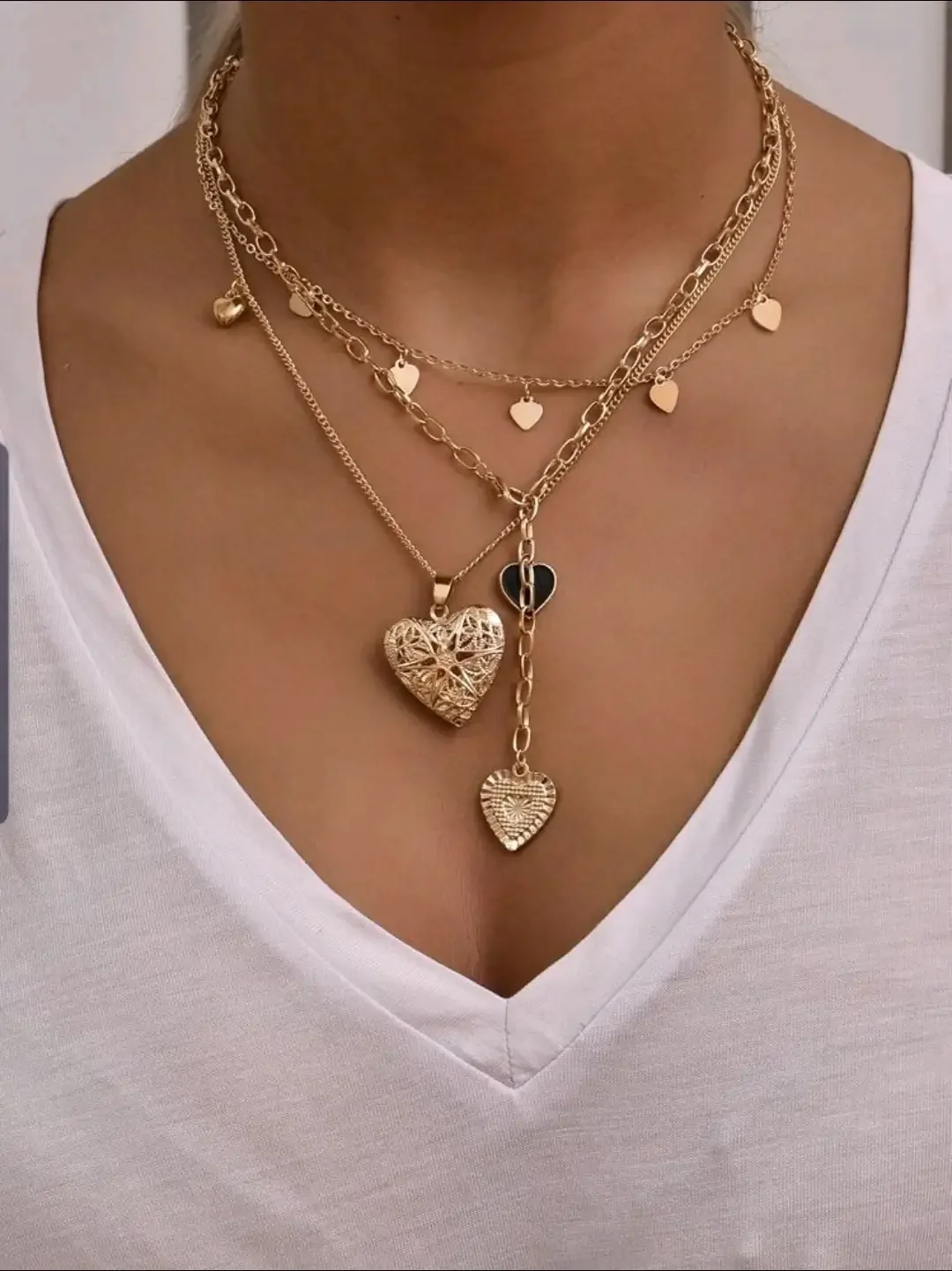 Juego de collares con corazones