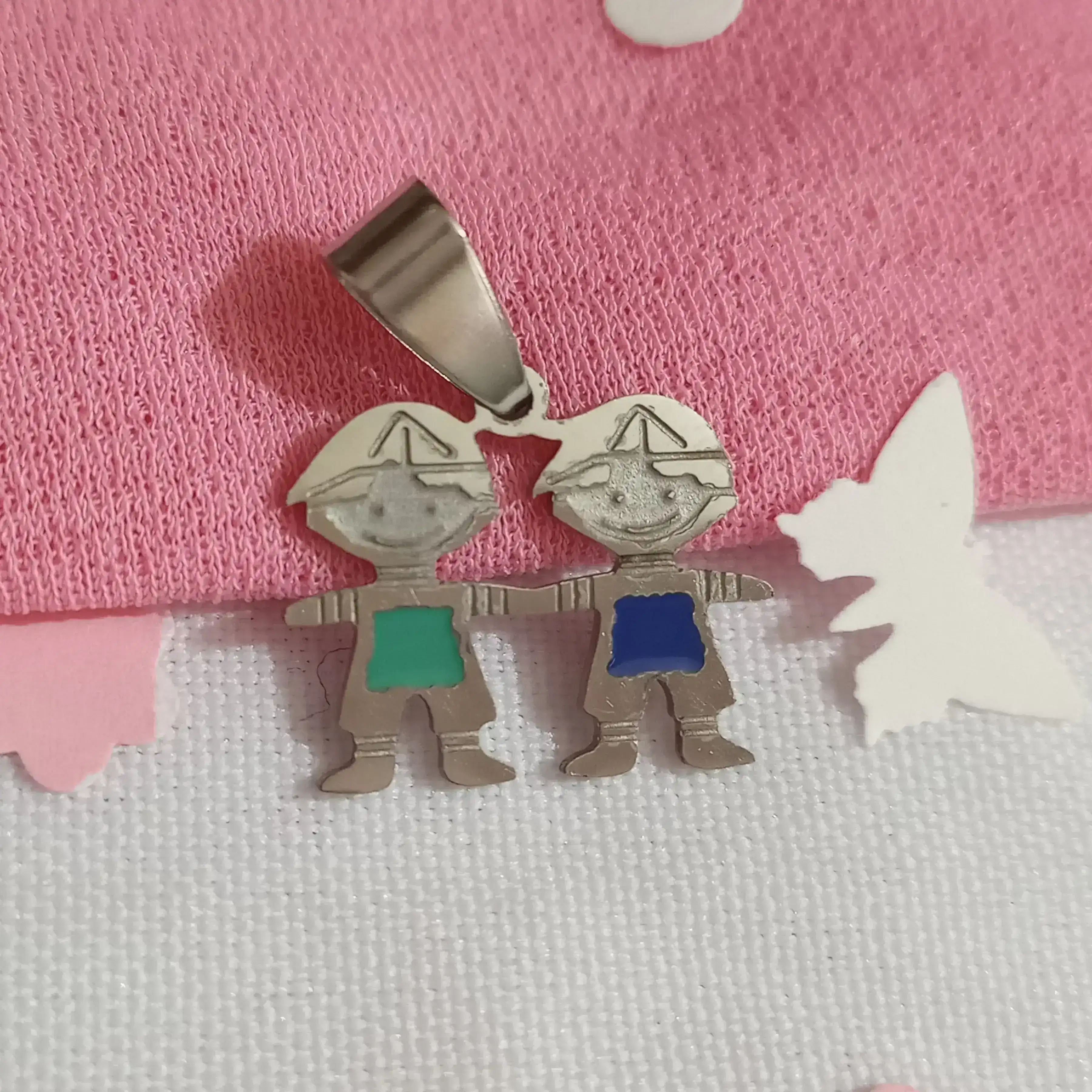 Dije :niños esmaltados!!!para mamá 