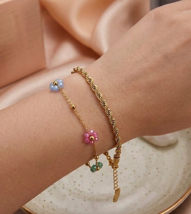 Pulsera florecitas delicada