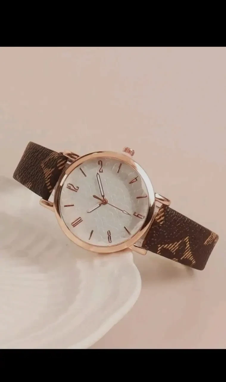 Reloj minimalista 