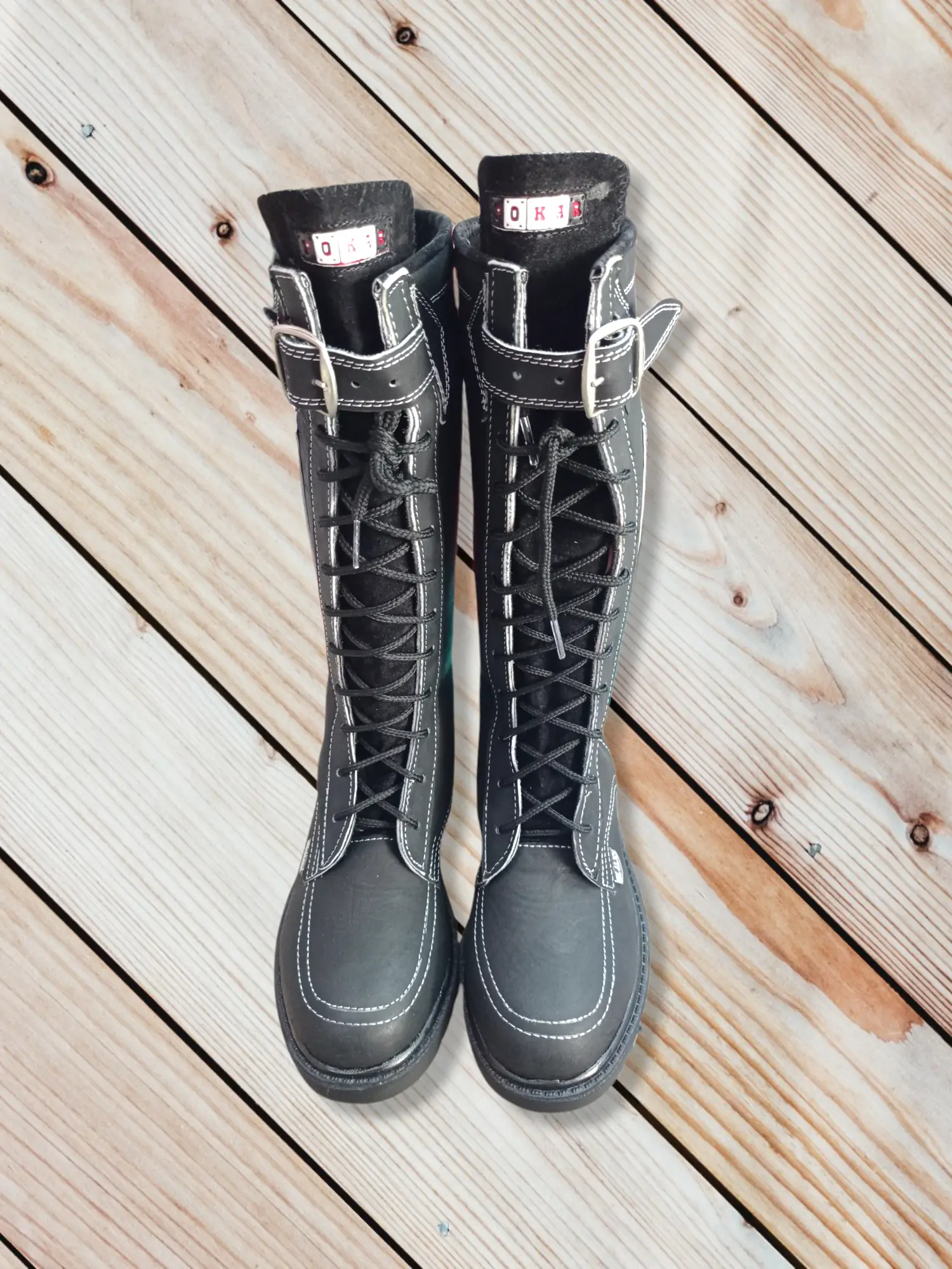 Botas de piel, color negro  2