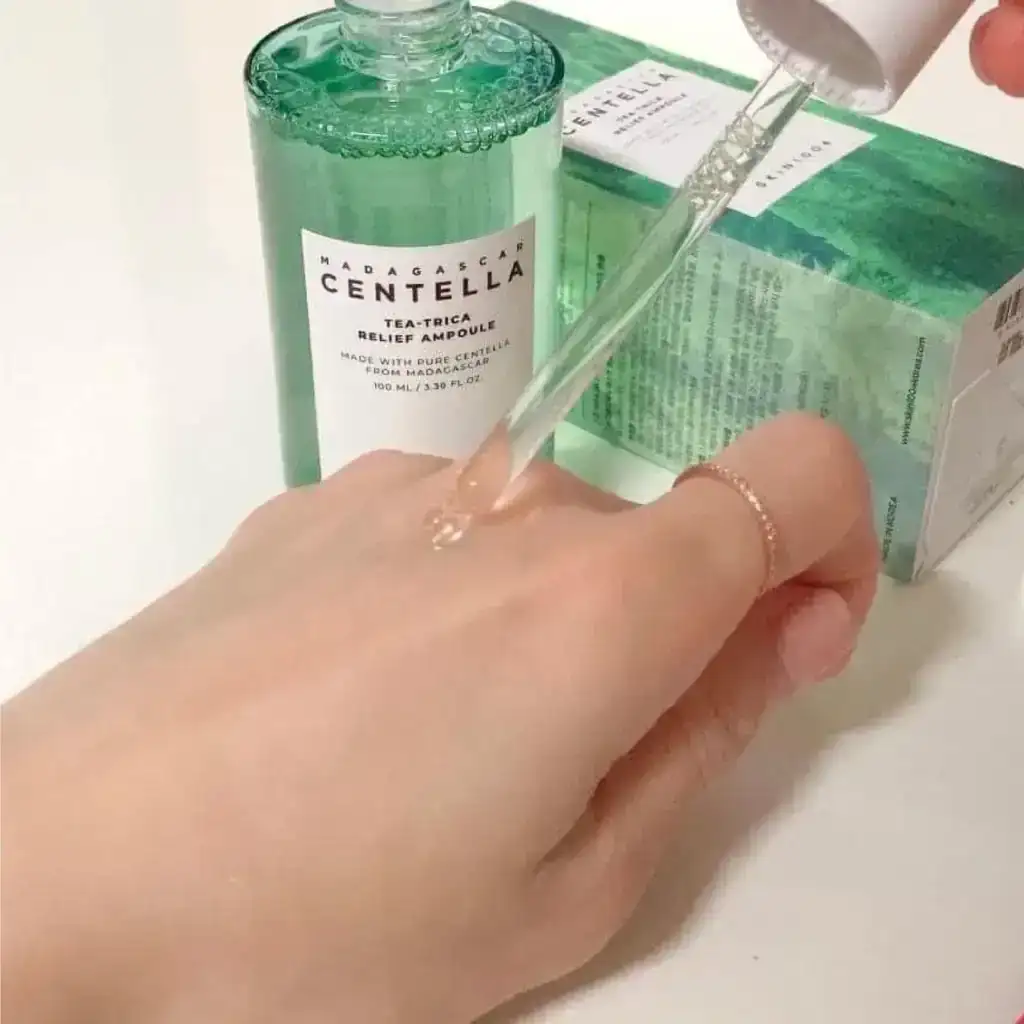 Madagascar Centella Tea-Trica Relief Ampoule 100 ml - SKIN1004 | Suero para Piel Grasa y Antiacné 4