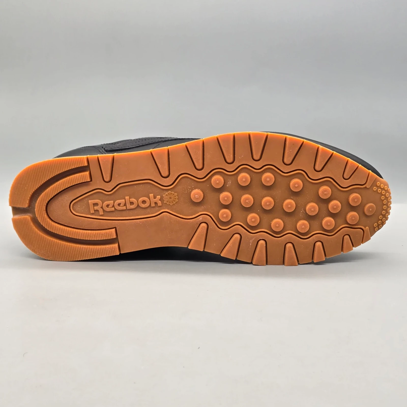 TENIS REEBOK CLASSIC LEATHER  6