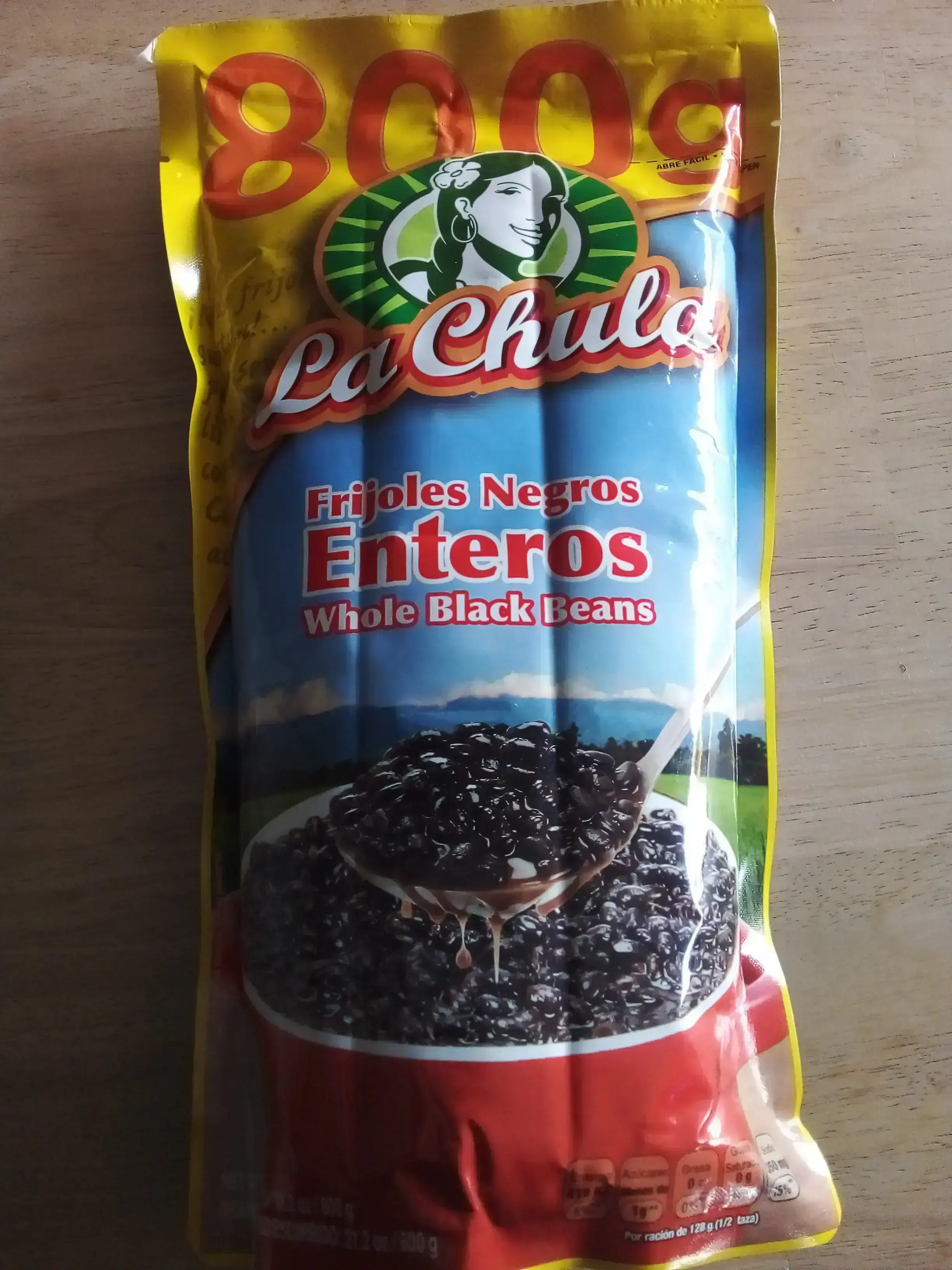 Frijol negros enteros la chula de 28.2 onza 
