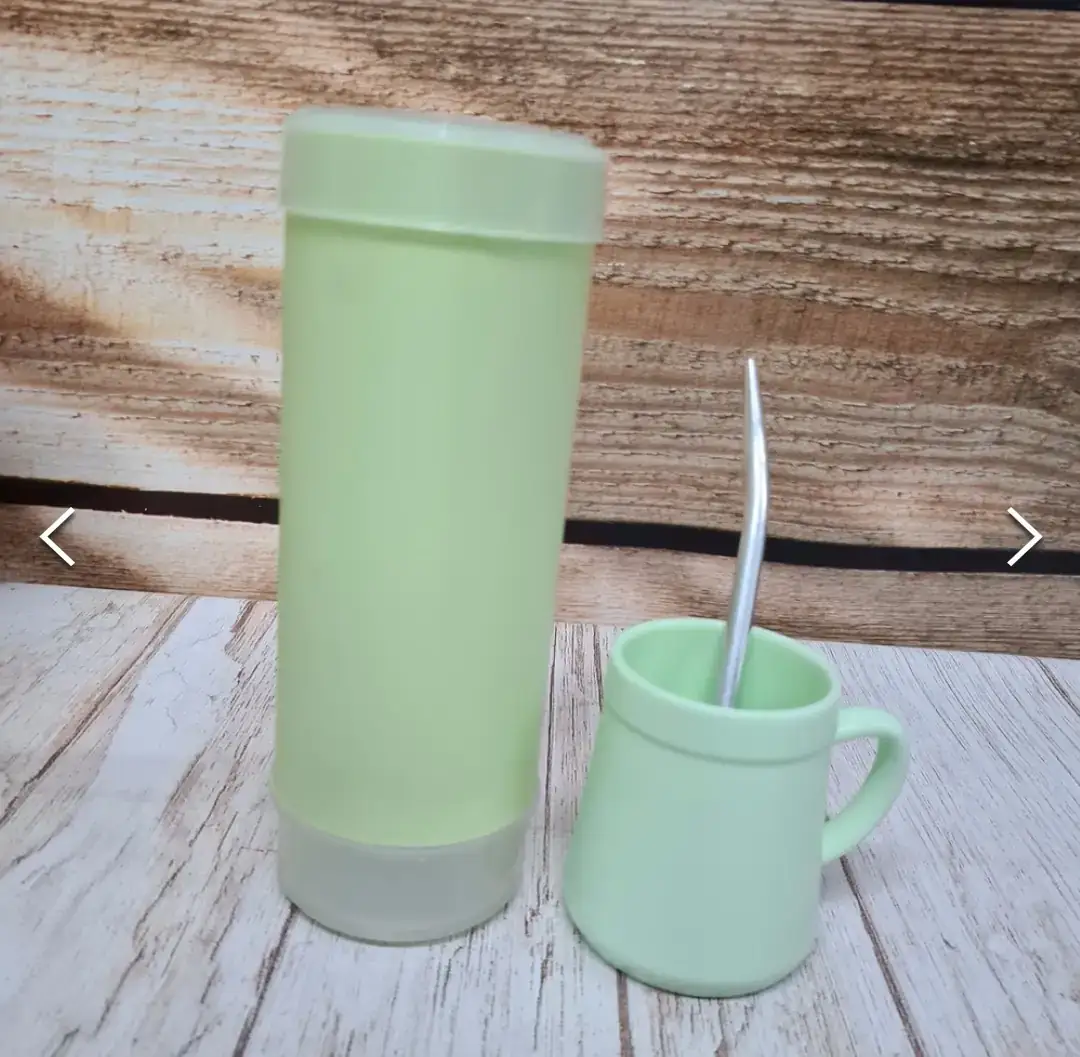 Despolvillador + mate y bombilla