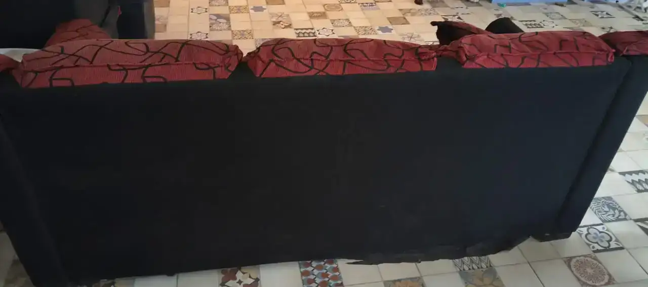 El sillón tiene 2.10 x90 3