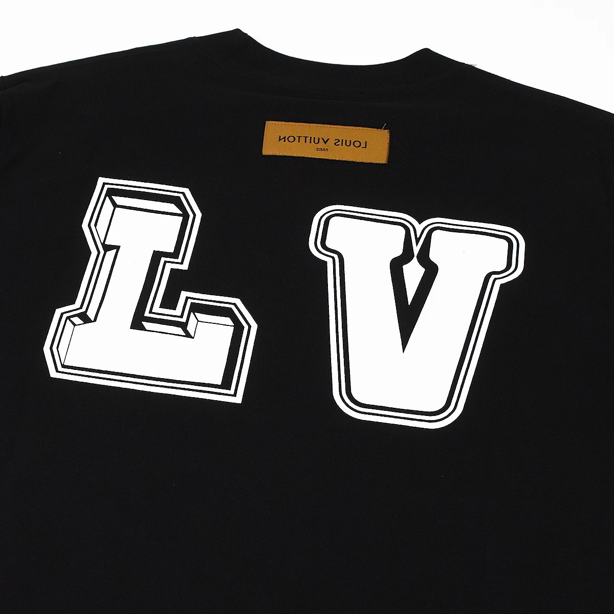 Playera LV 6
