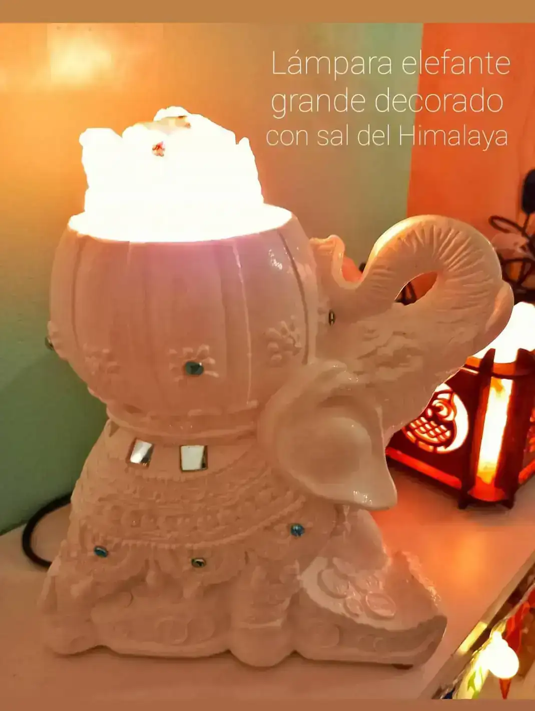 LÁMPARA DE SAL ELEFANTE GRANDE DECORADO