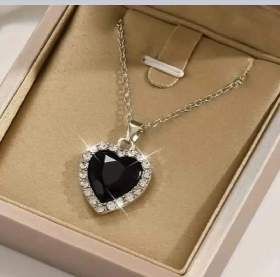 Collar de corazón 