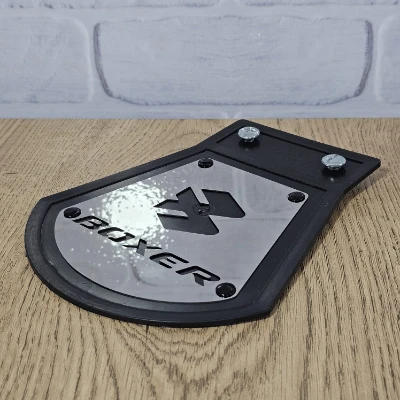 Boxer ct 100 Salpicadera plastica logo acero LEON