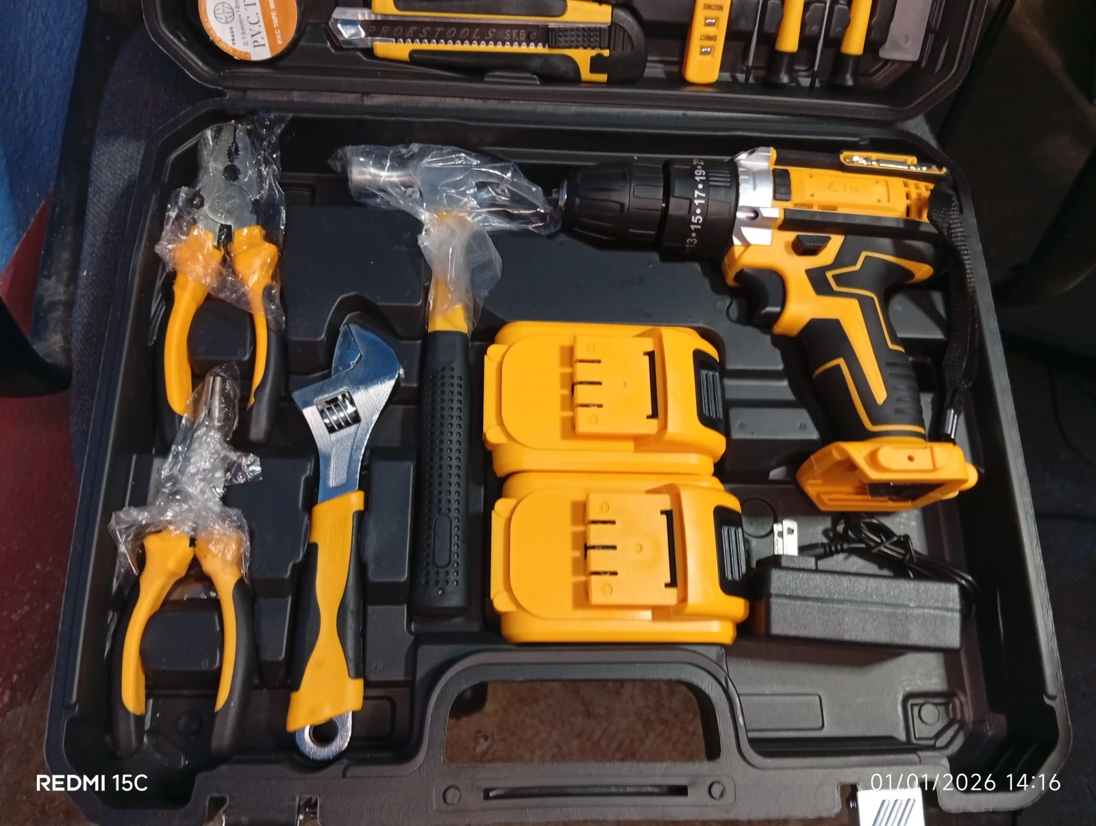 KIT DE HERRAMIENTAS CON BARRENO  3