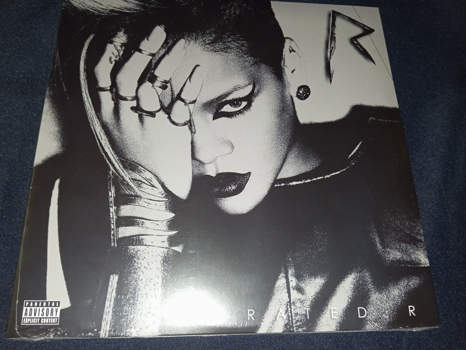 Rihanna - Rated R (2LPS)(CZECH)
