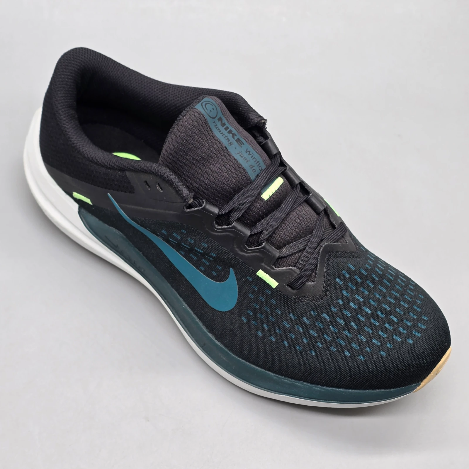 NIKE WINFLO 10 4